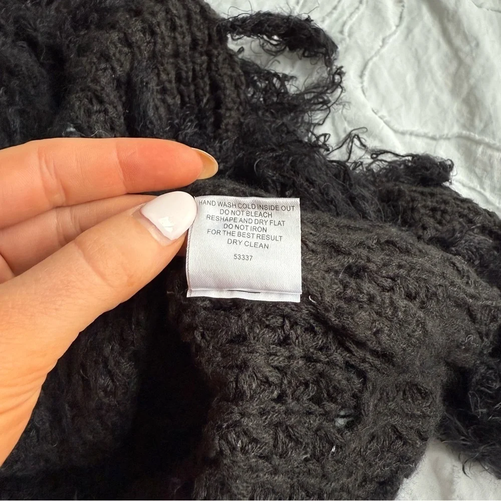 Romeo and Juliet Couture Women's Black Fuzzy Sweater - Picture 9 of 11